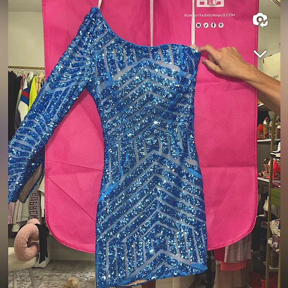 jovani size 0 (could fit as 00) 🩵limited blue🩵 color worn once mini dress